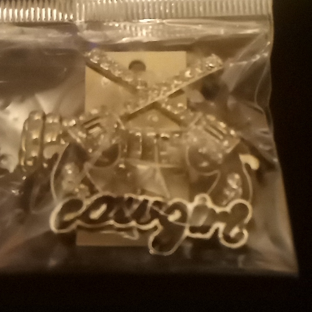 Cowgirl Flex ring.. Rhinestone 'gun's'